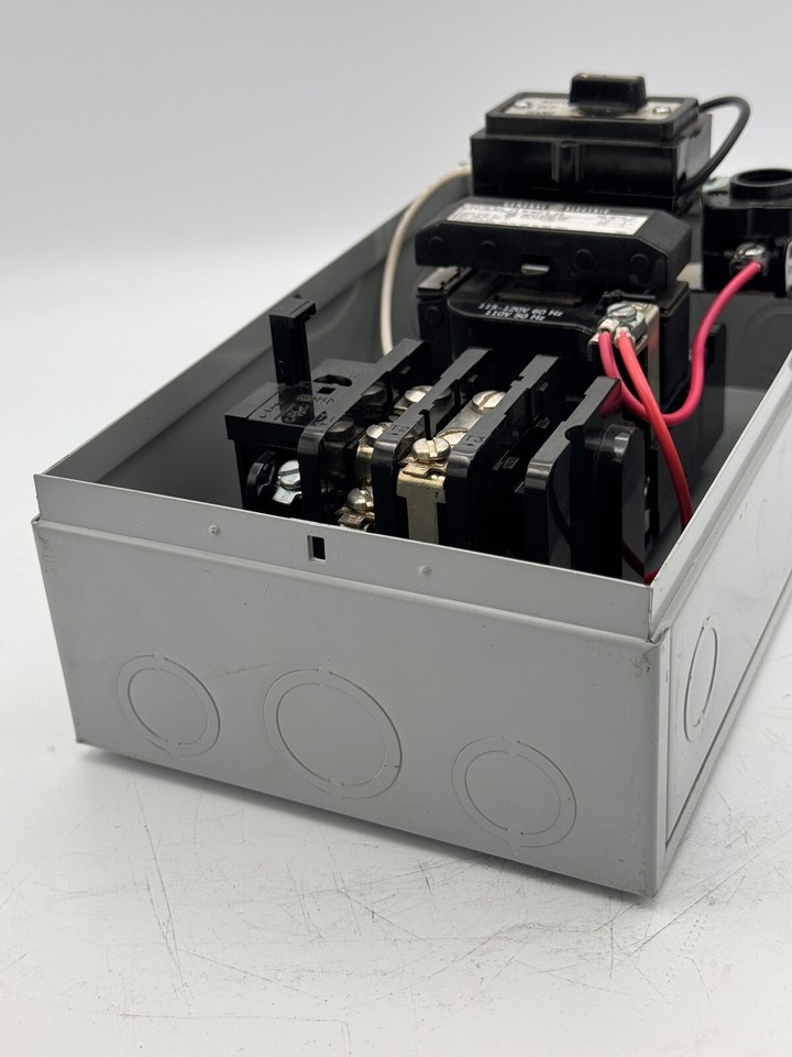 GE 300 Line Control Magnetic Motor Starter CR306J1, FLA NEMA0, 18A ...