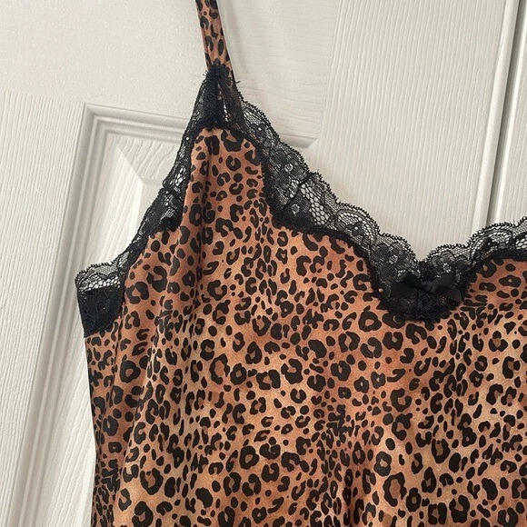 Vestido Morgan Taylor Íntimo Sin Mangas Lencería Vintage Capricho Retro Leopardo Y2K Foto 3 de 4