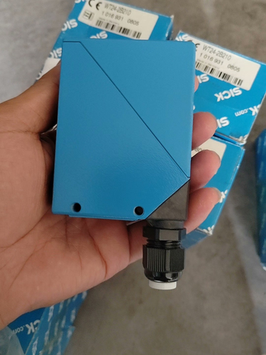 1PC Brand New Sick WT24-2B210 Photoelectric Sensor - Picture 3 of 6