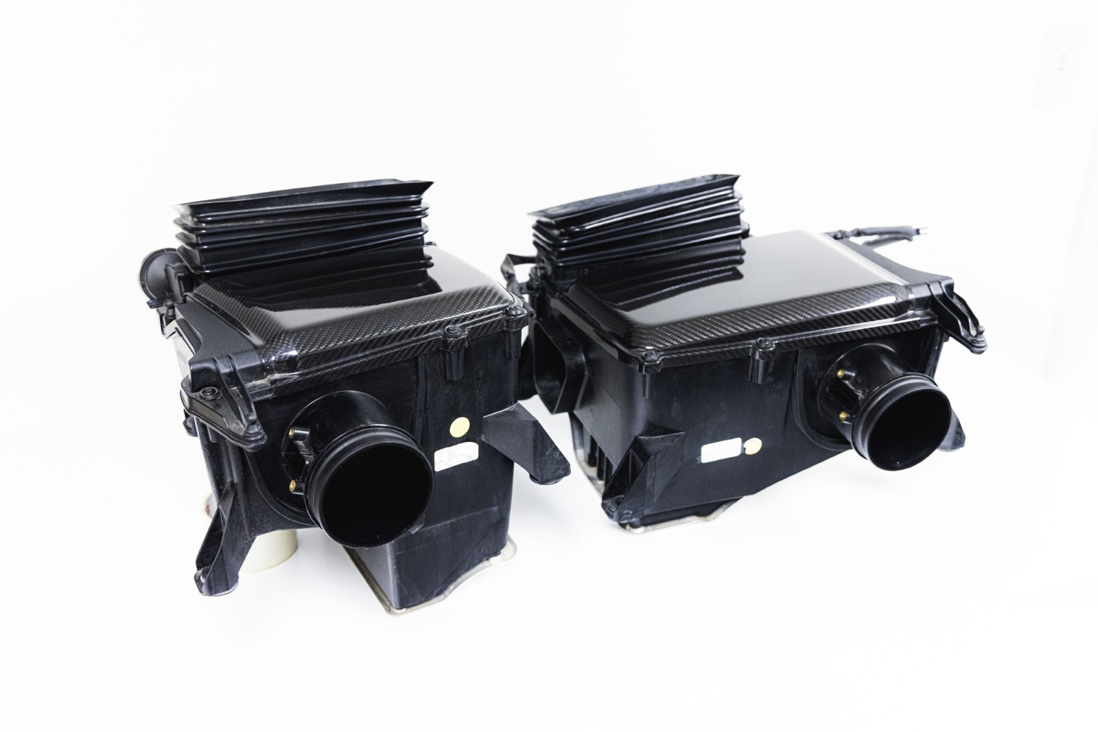 AUDI R8 REAR AIR INTAKE BOX SET CARBON FIBER OEM | 4S0133837P | 4S0133838P