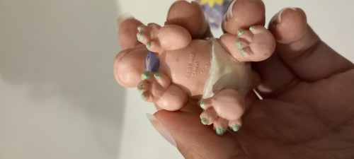 MAGIC DIAPER BABY DINO FIGURES GALOOB MAGIC 1992. VERY RARE. - Picture 4 of 4