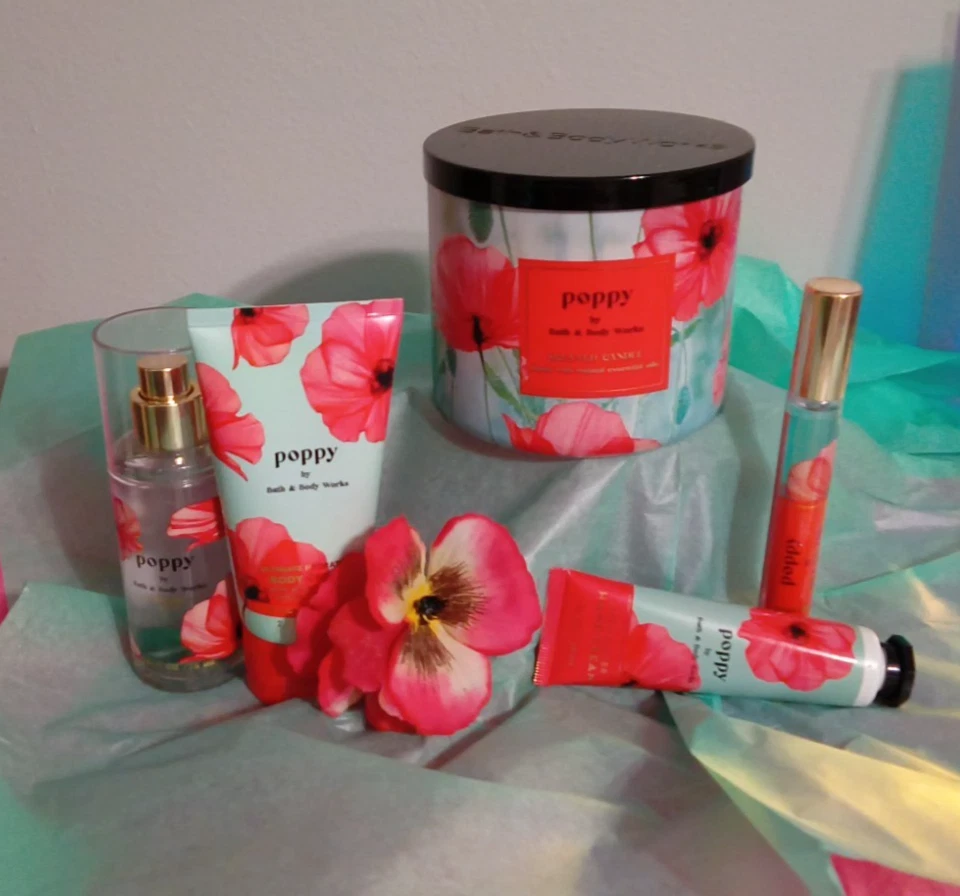 Bath &Body Works Poppy 香水 1.7 盎司,旅行香水 + 3 件 礼品袋/3 个巫术 — 第 3/4 张图片