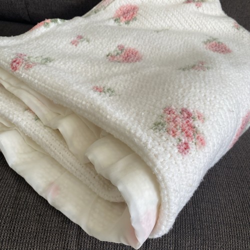 Vintage Nylon Trim Waffle Weave Twin Thermal Blanket 79 x 65 Floral Pink Roses