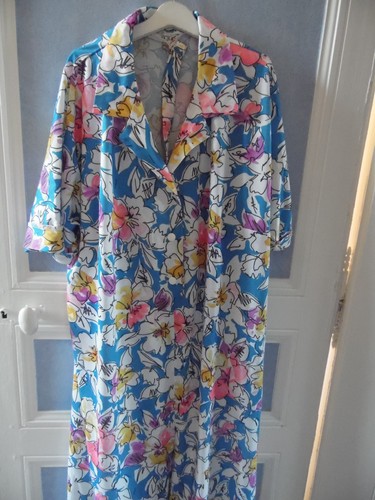 Robe pour femme âgée - senior pour l'été - manches courtes