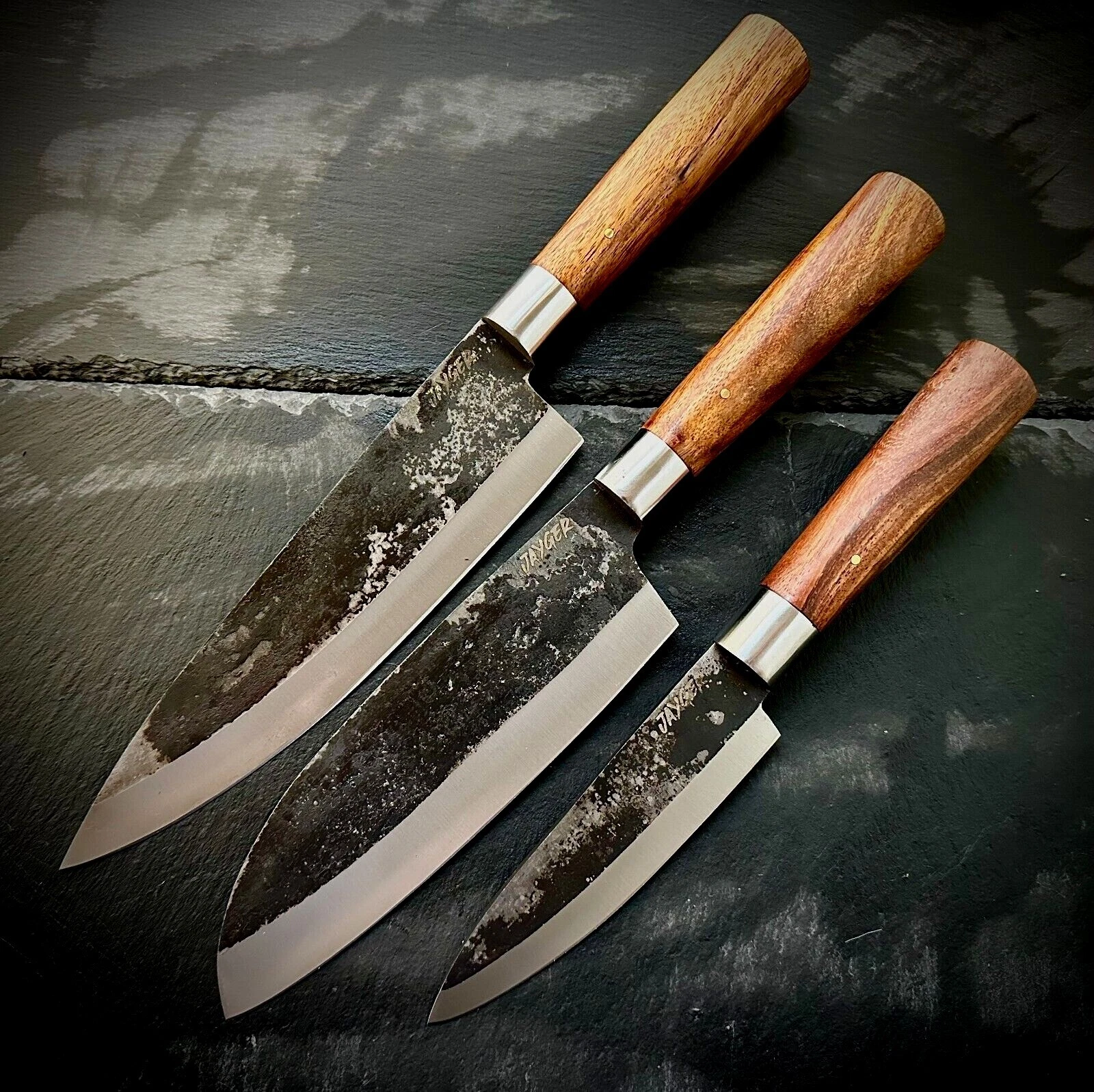 Jayger Handmade Kitchen Knife Set | Chef | Santoku | Paring | Round Wood Handle
Opens in a new windo