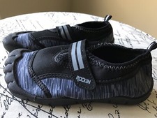 Rockin Footwear Kids' Rockin Aqua Bay Foot Water Shoe Size 3