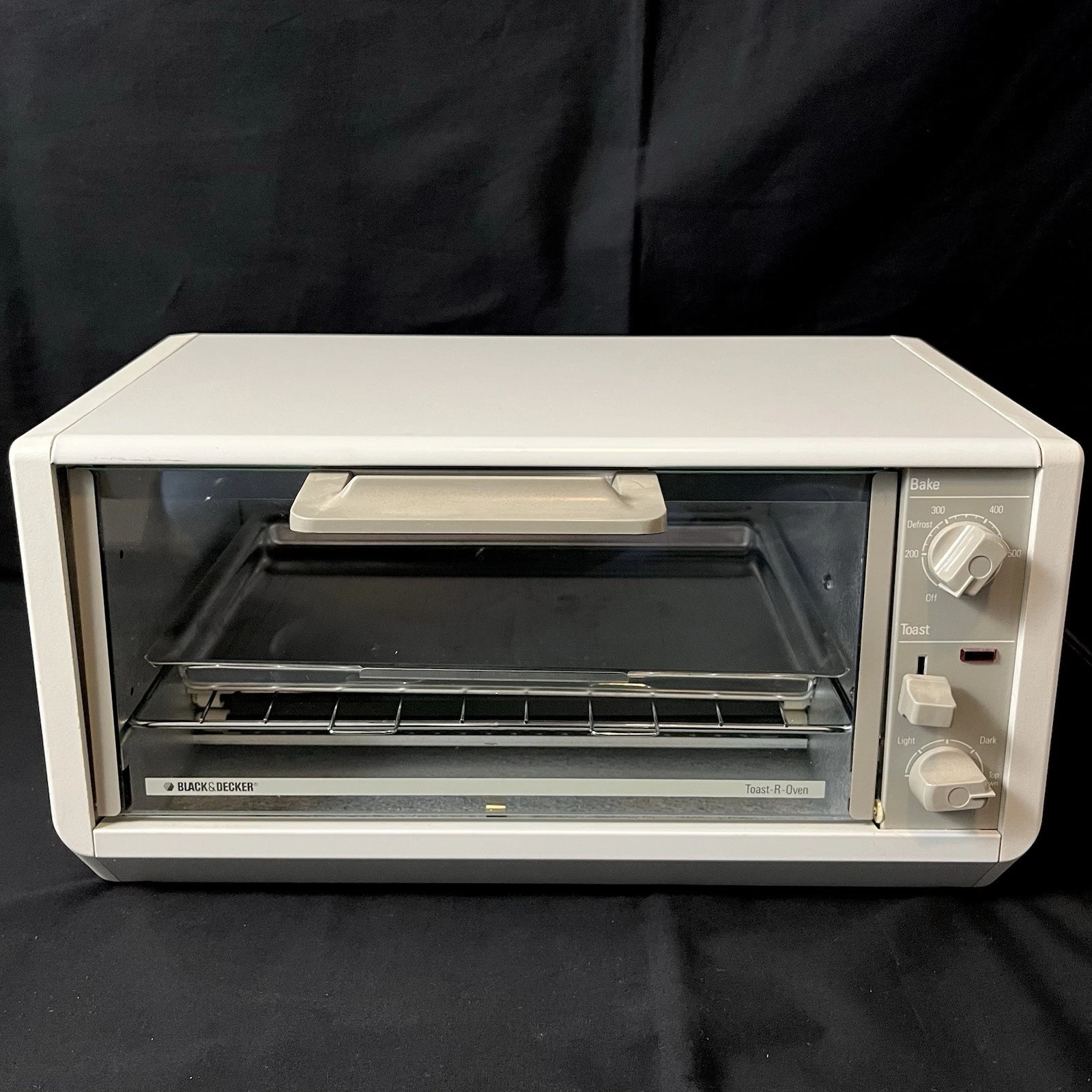 Black & Decker TRO 200 TY1 Spacemaker Toast-R-Oven Under Cabinet Toaster White
Opens in a new window