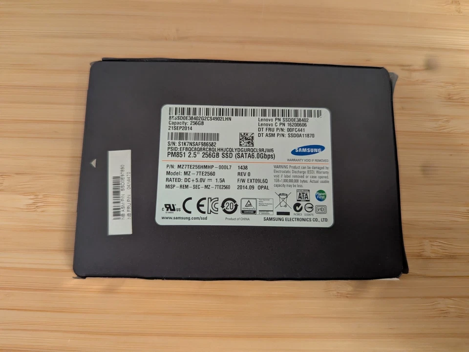 Samsung 256GB SSD 2,5 Zoll SATA III
