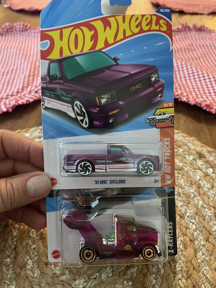 Hot Wheels Rig Storm Purple 2025 X-Raycers Treasure Hunt y 91’ GMC Syclone Foto 2 de 2