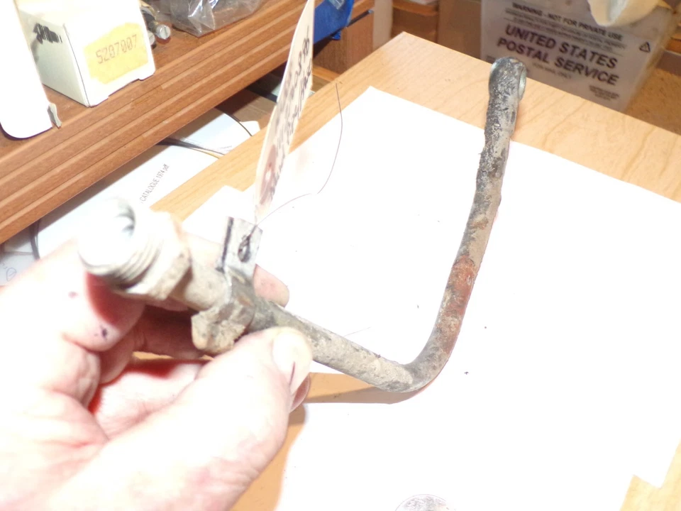 Tubo de alimentación de fluido diestro transmisión automática Mercedes#1112700896,220SE, 230SL, 300SE USADO Foto 3 de 4