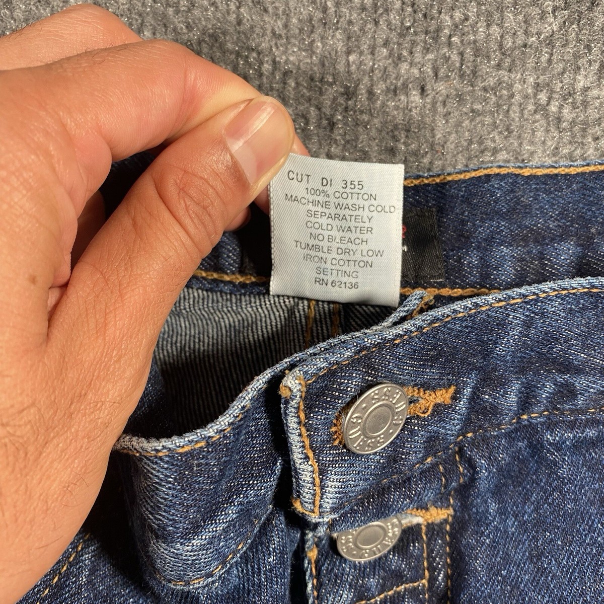 Vintage Y2K Guess Jeans Mens 33x30 Baggy Tapered Leg Dark