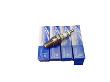 Bougie D'Allumage Kit 4 Pièce pour Opel Manta B, Ascona C, Calibra A EC229538