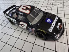 Dale Earnhardt Good Wrench 1/24 nascar diecas...