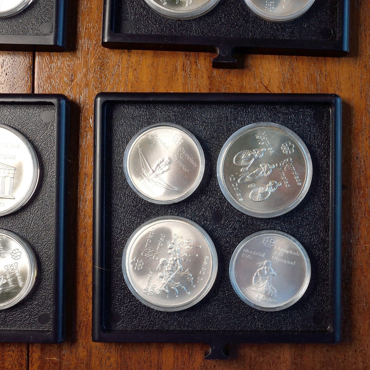 1976 Montreal XXI Olympiad 28 Silver Coin Walnut Box Set, unc