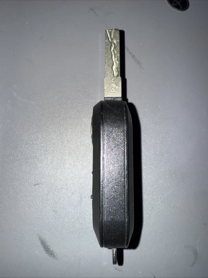 OEM 2012-2017 FIAT 500 LLAVE ABATIBLE ENTRADA REMOTA CLICKER FOB LTQF12AM433TX Foto 2 de 4