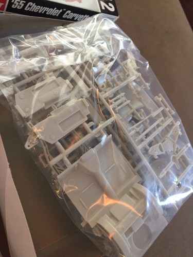 AMT ERTL 1:25 Scale ‘55 Chevrolet Corvette Model Kit ~ Unassembled~2001 - Picture 11 of 11