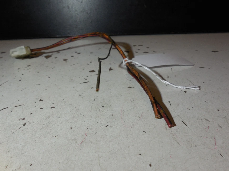 Conector de cableado de altavoz abierto para puerta coleta 1378115 se adapta a 93-96 BMW 850CSi 840Ci Foto 2 de 4