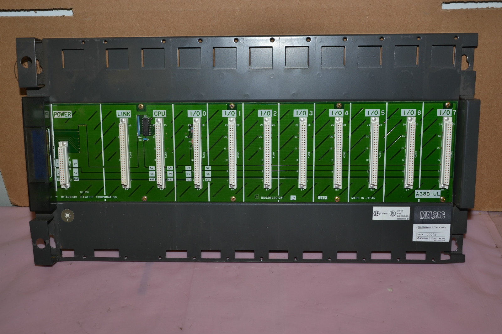 MITSUBISHI MELSEC A38B-UL A38BUL 8 I/O SLOT PLC CHASSIS RACK