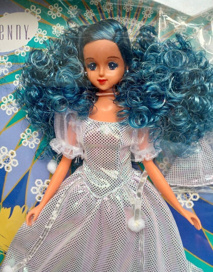 Takara Jenny World Collection Samba Carnival Snow Queen Eighteen