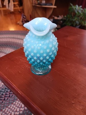 Vtg Fenton Blue Opalescent Ruffled Hobnail Vase 3.75  Tall Gently Used
