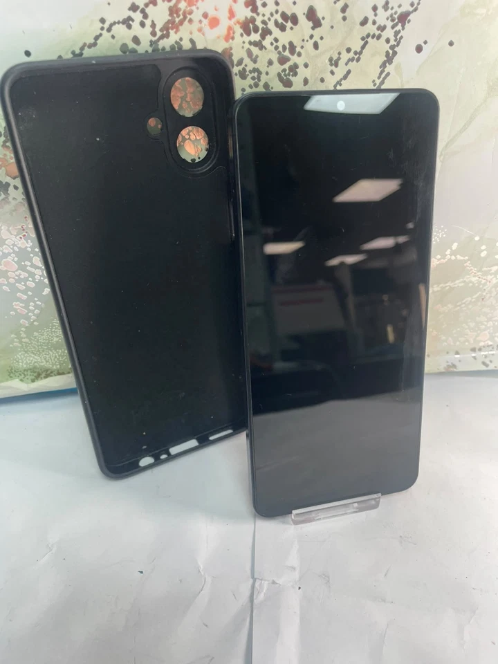 Samsung Galaxy A06 · 64GB, photo 2 of 3