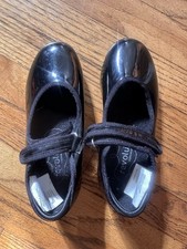 Revolution Dancewear Girls Shiny Black Tap Shoes US Size 1.5A in Good Condition