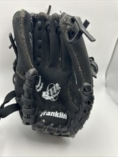 Franklin Ready To Play Youth Right Hand Thrower glove 4861-9"