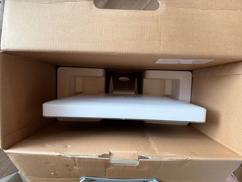 Boxed & Immaculate Condition Apple iMac G5 20" 2.1GHz iSight Camera PowerPC 2005 - Image 3 of 4