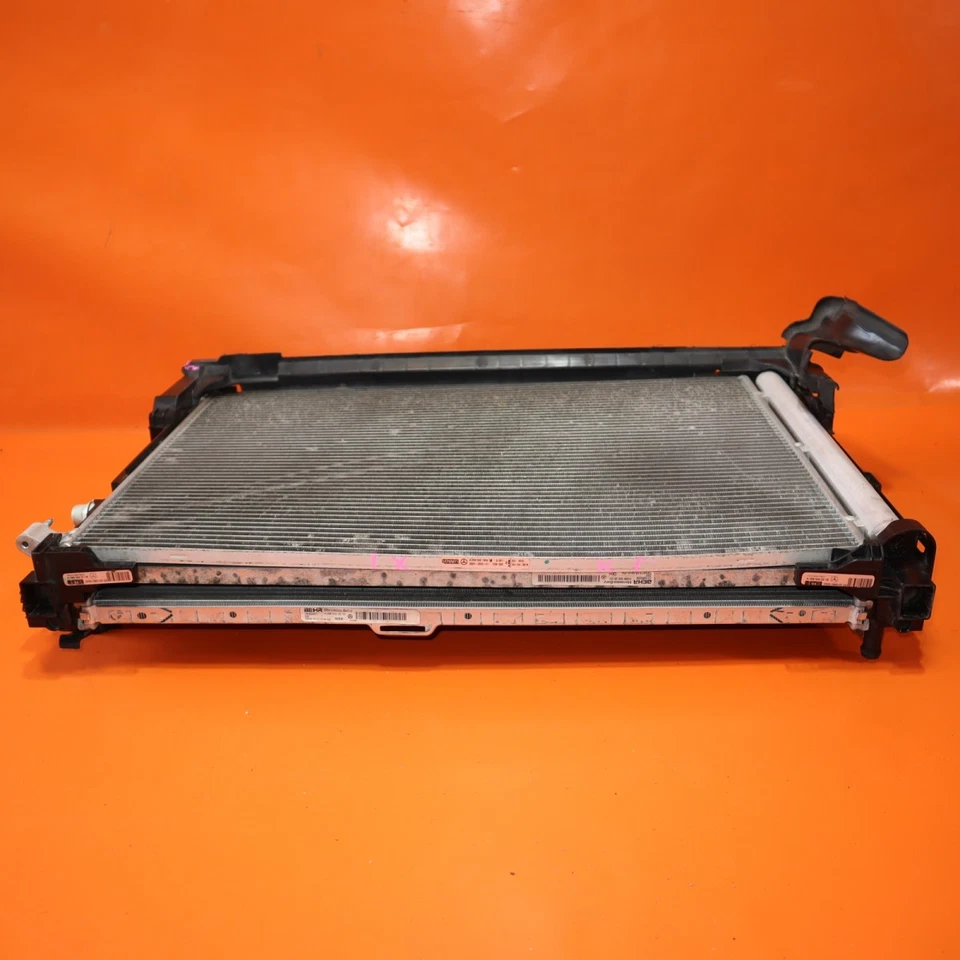 MERCEDES BENZ C300 RADIADOR AIRE ACONDICIONADO CONDENSADOR 2015 2016 2017 2018 A0995001354 OEM Foto 4 de 4