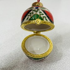 Vintage Hinged Trinket Box Ornate Christmas Ornament w/  Clasp Closure Gold Tone