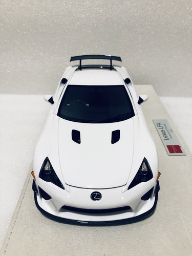 1:18 MakeUp EIDOLON Lexus LFA Nurburgring Package 2012 white EML044B With Case - Picture 9 of 11