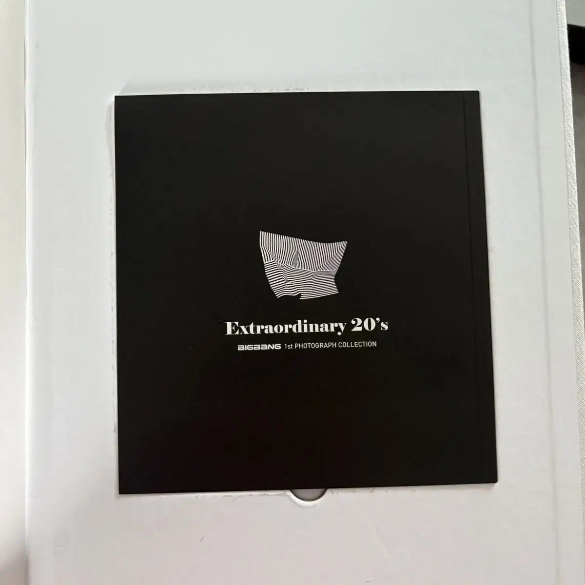 BIGBANG EXTRAORDINARY 20’s File:BIGBANG Extraordinary 20's.JPG - Wikimedia Commons