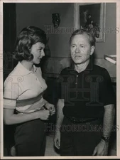 1963 Press Photo Mickey Rooney and Mary Webster in "Everybody Loves Sweeney"