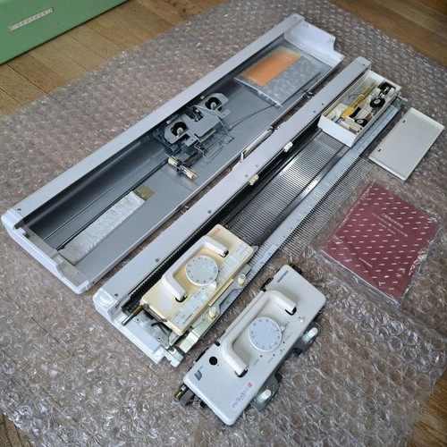 Silver Reed SK160/KC860 Mid-Gauge Electronic Knitting Machine SK860 Spec