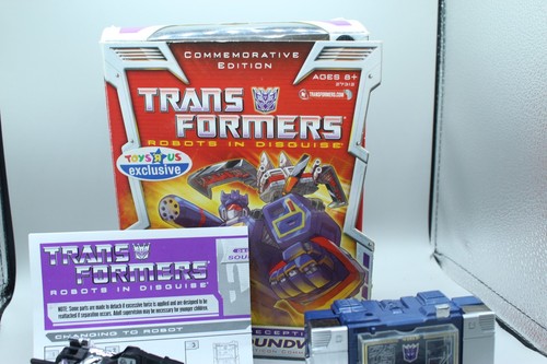 Transformers Commemorative Edition G1 Soundwave complete Hasbro Classics TRU - Picture 8 of 8