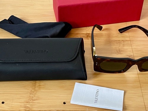 Valentino Sunglasses Havana Green - Picture 9 of 11