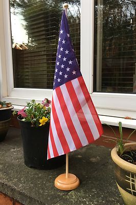USA 18'' x 12'' BODENSTEHENDE FLAGGE & HOLZSOCKEL AMERICAN U.S.A. UNITED STATES