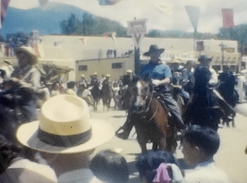 Film Ranchos de Taos anni 50 quasi nuovo Native Parade Cowboys City Plaza 8 mm - Foto 11 di 22