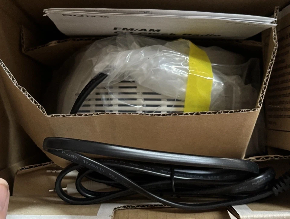 Sony Dream Machine ICF-CD815 Dual Alarm Clock Radio Stereo CD Player~NEW IN BOX - Image 3 of 4