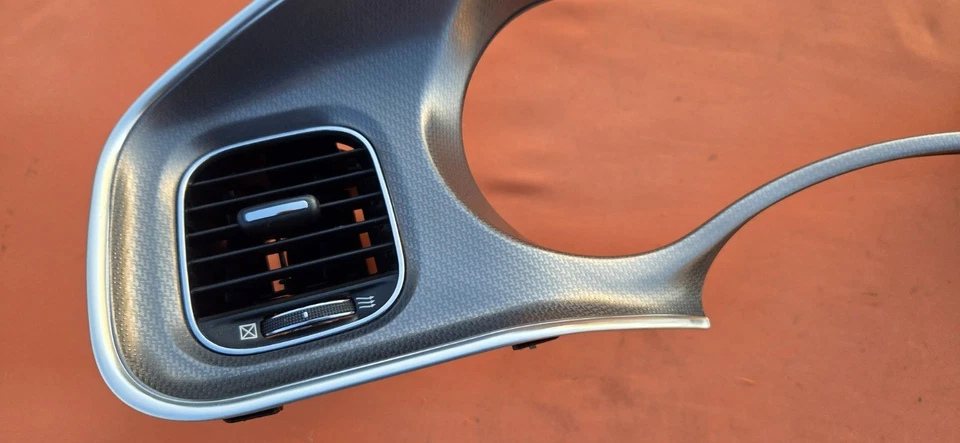 🛑OEM 2011-2014 CARGADOR DODGE TABLERO NAVEGACIÓN PANTALLA RADIO BISEL 🛑 Foto 2 de 4