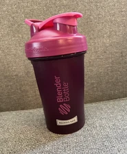 Magenta Pink Blender Bottle Shaker Bottle Water Bottle 20 Oz