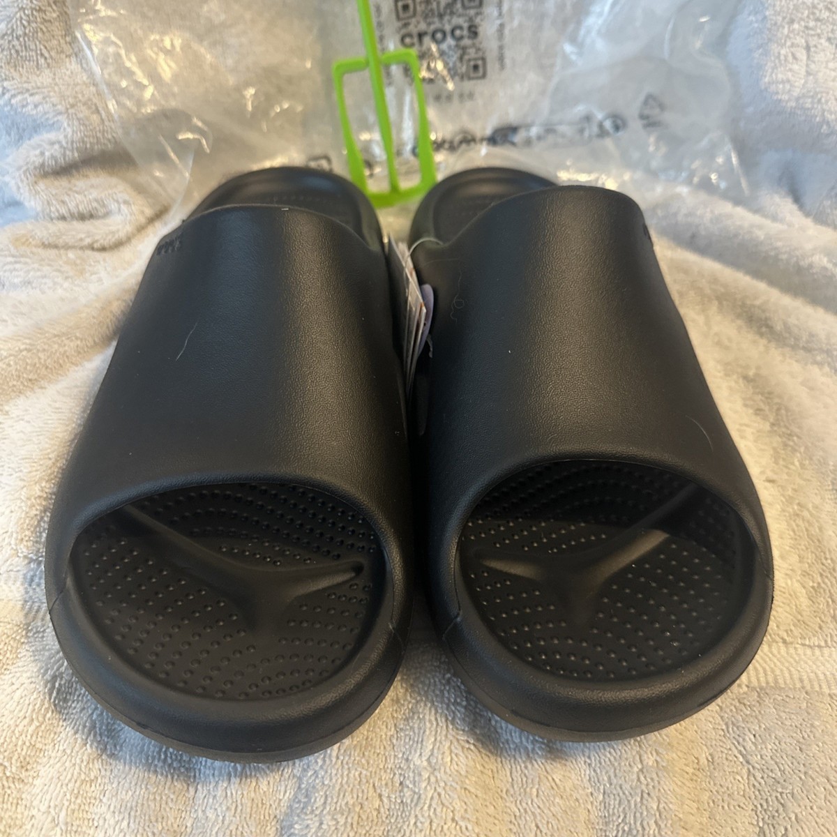 CROCS UNISEX 208392-001 MELLOW RECOVERY SLIDE BLACK-SIZE M8  display picture 1