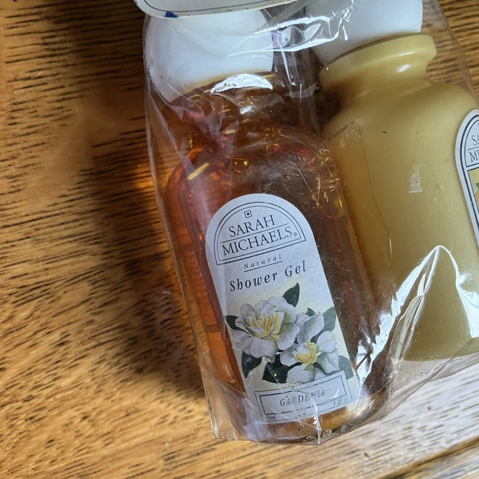 Винтажный гель для душа Sarah Michaels + лосьон для тела GARDENIA 2,2 унции дорожный двойной набор - Изображение 3 из 4