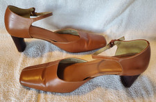 Naturalizer Tan Mary Jane Heels Size 9