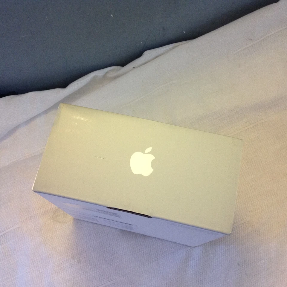 Apple Mac Mini 110W Power Adapter MA407B/A - Image 4 of 4