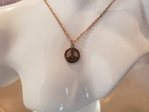 Peace sign necklace rose gold - Picture 2 of 3