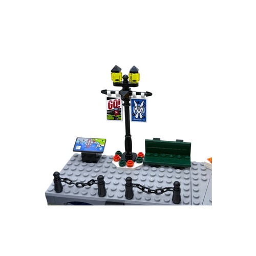 LEGO® City „Hafen mit Laden und Restaurant" aus Set 60422 mit Kai Laterne Bank - Picture 3 of 11