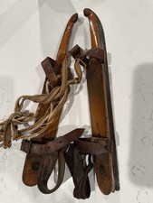 Antique Batavus Heerenveen Dutch Wooden Ice Skates Curled Toe Sz 26 1930 s 4182