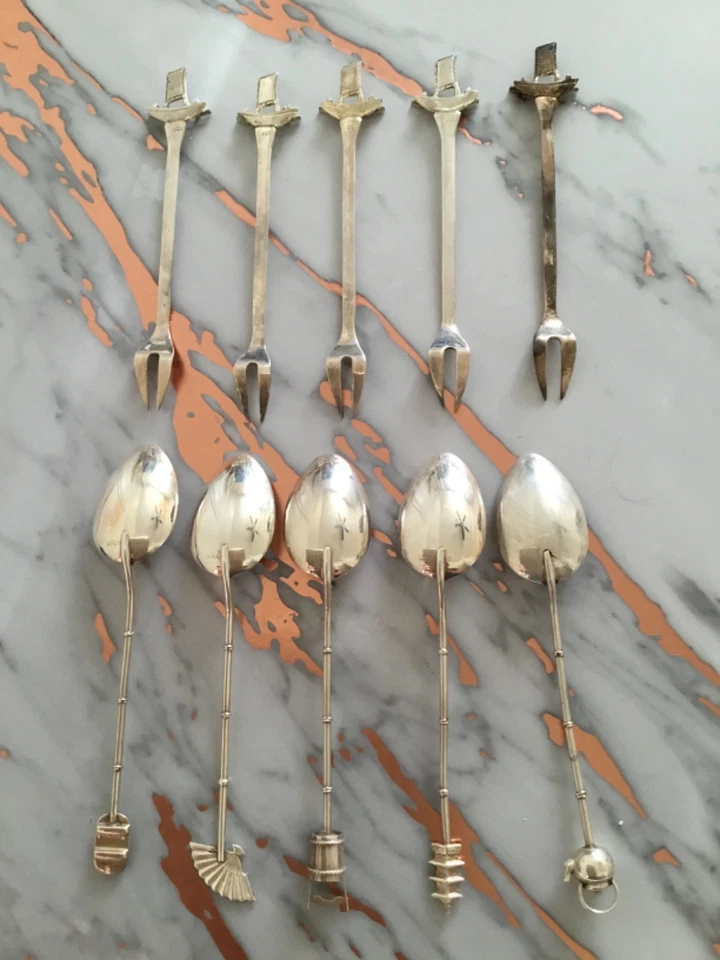 Lote de joias e talheres de prata esterlina 200 g - Imagem 2 de 3