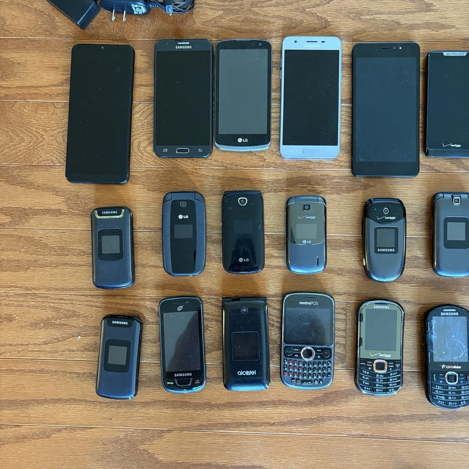 Lote 41 Teléfonos Inteligentes y Teléfonos Abatibles + Cargadores PROBADO EN FUNCIONAMIENTO Leer Descripción Foto 2 de 4